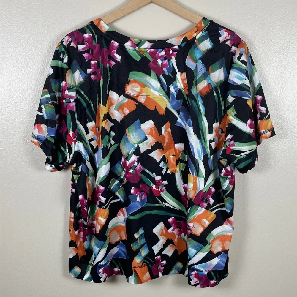 NEW CJ Banks 1X Black Floral Short Sleeve Top with Orange, Pink & Blue Accents - Picture 3 of 5